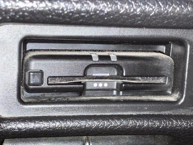 エクストレイル ４ＷＤ２０Ｘｉ　保証書／純正　９インチ　ＳＤナビ／インテリジェントルームミラー／衝突安全装置／アラウンドビューモニター／車線逸脱防止支援システム／プロパイロット／電動バックドア／ドライブレコーダー　純正　全周囲カメラ（18枚目）