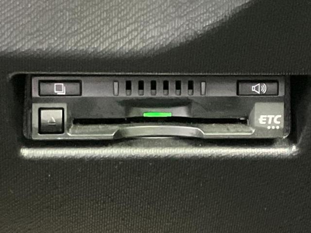 アクア クロスオーバーグラム 新品タイヤ/純正 SDナビ/トヨタセーフティセンス/パノラミックビューモニター/車線逸脱防止支援システム/シート ハーフレザー/ヘッドランプ LED/Bluetooth接続/ETC/EBD付ABS(18枚目)