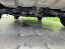 車両後方側の下廻り状態をご確認いただけます。フロア部や足回りなど、普段見えにくい箇所の参考としてご覧下さい。◆詳細は店頭スタッフまでお問い合わせ下さい。