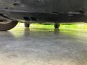 車両前方側の下廻り画像です。エンジン付近から車両中央部までの状態を確認いただけます。◆ご購入前に気になる下廻りの様子を把握したい方は、店頭スタッフまでお問い合わせ下さい。