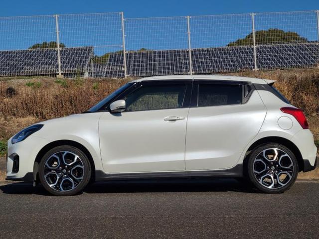 スポーツ ヘッドランプ HID/EBD付ABS/横滑り防止装置/クルーズコントロール/エアバッグ 運転席/エアバッグ 助手席/アルミホイール 純正 17インチ/パワーウインドウ/エンジンスタートボタン 禁煙車(2枚目)