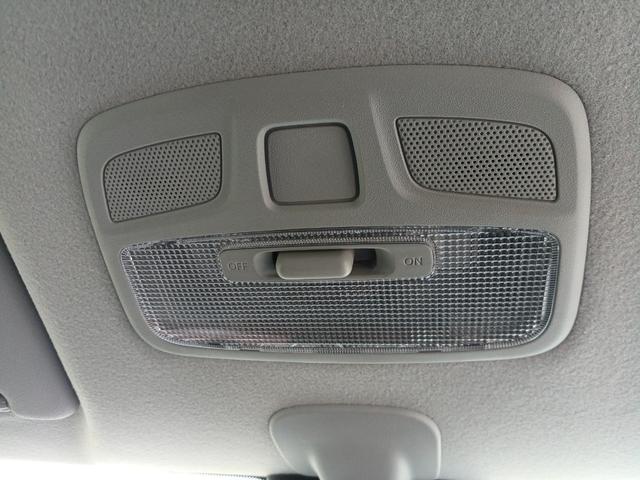 スポーツ ヘッドランプ HID/EBD付ABS/横滑り防止装置/クルーズコントロール/エアバッグ 運転席/エアバッグ 助手席/アルミホイール 純正 17インチ/パワーウインドウ/エンジンスタートボタン 禁煙車(23枚目)