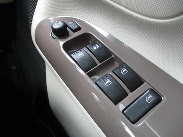 ムーヴキャンバス Ｇメイクアップ　ＳＡＩＩ　ＬＥＤヘッドライト＆フォグ＆テール　８ｉｎｃナビ　フルセグ　Ｂｌｕｅｔｏｏｔｈ　ＵＳＢ　ＨＤＭＩ　ＥＴＣ　パノラマモニター　両側電動スライドドア　プッシュスタート　オートエアコン　スマートアシスト２（30枚目）