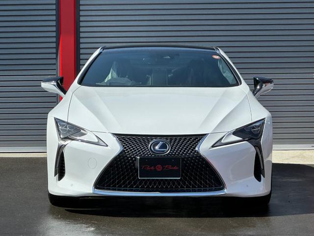 ＬＣ５００ｈ　Ｓパッケージ　マークレビンソンサウンド　ヘッドアップディスプレイ　アクティブリアウイング　カーボンルーフ　２１ｉｎＡＷ　三眼フルＬＥＤヘッドランプ　メーカーナビＴＶ　Ｂカメラ　セーフティシステム　ハーフレザーシート(12枚目)