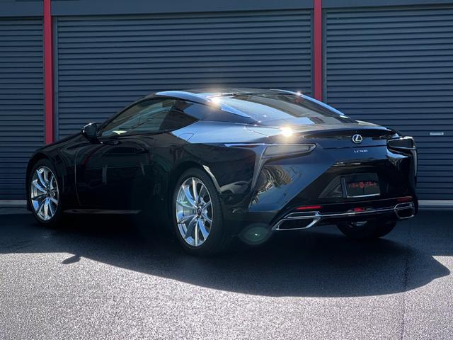 ＬＣ５００　Ｌパッケージ　ガラスパノラマルーフ　セミアニリン赤革エアシート　ＢＳＭ　メーカーナビＴＶ　Ｂカメラ　ステアヒーター　鍛造２０ｉｎＡＷ　三眼フルＬＥＤヘッドランプ　セーフティシステム　レーダークルーズ　ドラレコ(5枚目)