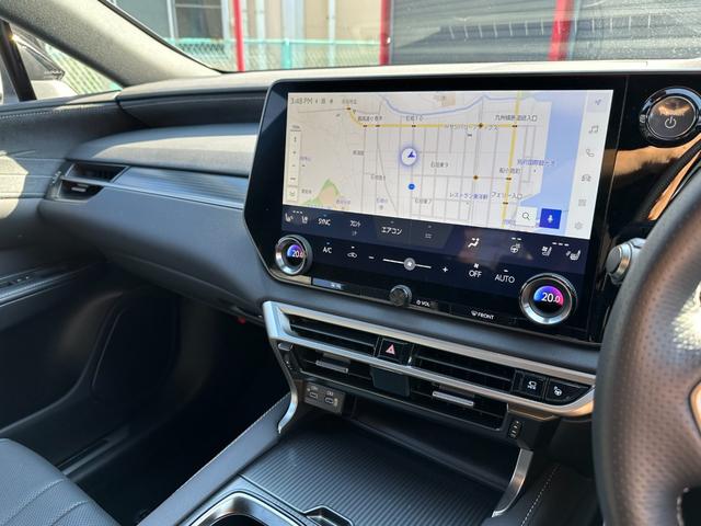 ＲＸ ＲＸ５００ｈ　Ｆスポーツパフォーマンス　パノラマＳＲ　ルーフレール　ＯＰ輻射ヒーター　レクサスチームメイト　全周囲カメラ　デジタルミラー　おくだけ充電　ＨＵＤ　１４型Ｄオーディオ　オートトランク　専用２１ＡＷ　前後ドラレコ　三眼フルＬＥＤ（22枚目）