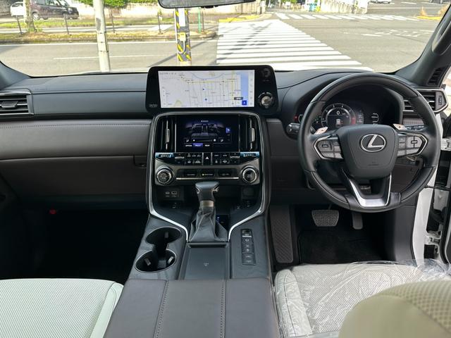 ＬＸ ＬＸ６００　ＳＲ　リアエンター　マークレビンソン　モデリスタエアロＰＫＧ　ＯＰ２２ｉｎＡＷ　クールＢＯＸ　おくだけ充電　全周囲カメラ　デジタルミラー　白革　ベンチレーションシート　パワーバックドア　ＢＳＭ　ＨＵＤ（16枚目）