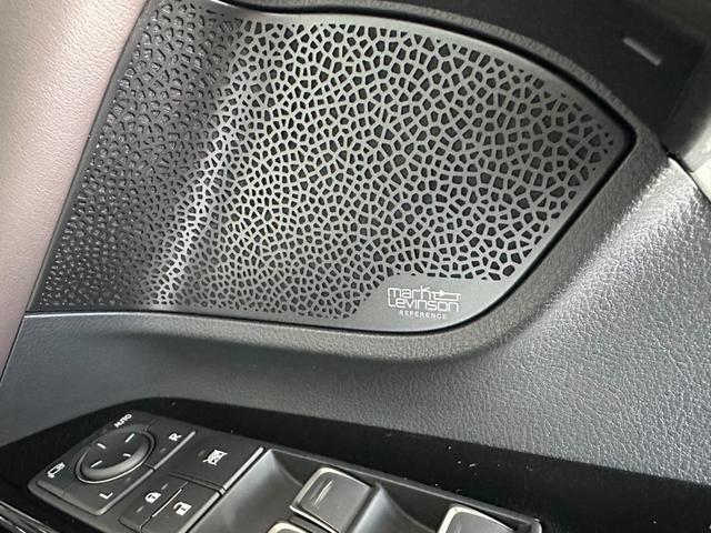ＬＸ ＬＸ６００　ＳＲ　リアエンター　マークレビンソン　モデリスタエアロＰＫＧ　ＯＰ２２ｉｎＡＷ　クールＢＯＸ　おくだけ充電　全周囲カメラ　デジタルミラー　白革　ベンチレーションシート　パワーバックドア　ＢＳＭ　ＨＵＤ（20枚目）