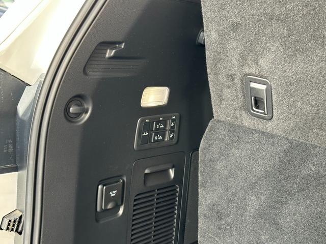 ＬＸ ＬＸ６００　ＳＲ　リアエンター　マークレビンソン　モデリスタエアロＰＫＧ　ＯＰ２２ｉｎＡＷ　クールＢＯＸ　おくだけ充電　全周囲カメラ　デジタルミラー　白革　ベンチレーションシート　パワーバックドア　ＢＳＭ　ＨＵＤ（39枚目）