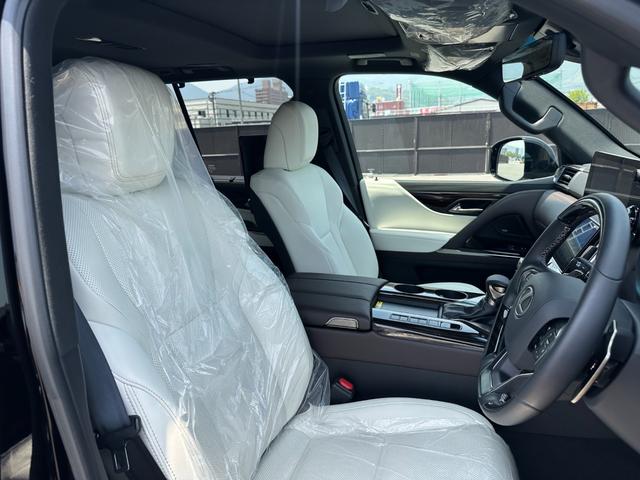 ＬＸ ＬＸ６００　オフロード　ＳＲ　リアエンター　マークレビンソン　ＷＡＬＤエアロ＆２４ｉｎＡＷ　別体型ディスクプレイヤー　おくだけ充電　全周囲カメラ　デジタルミラー　白革　ベンチレーションシート　パワーバックドア　ＢＳＭ　ＨＵＤ（18枚目）