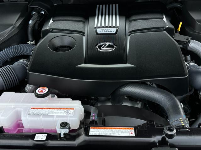 ＬＸ ＬＸ６００　オフロード　ＳＲ　リアエンター　マークレビンソン　ＷＡＬＤエアロ＆２４ｉｎＡＷ　別体型ディスクプレイヤー　おくだけ充電　全周囲カメラ　デジタルミラー　白革　ベンチレーションシート　パワーバックドア　ＢＳＭ　ＨＵＤ（39枚目）