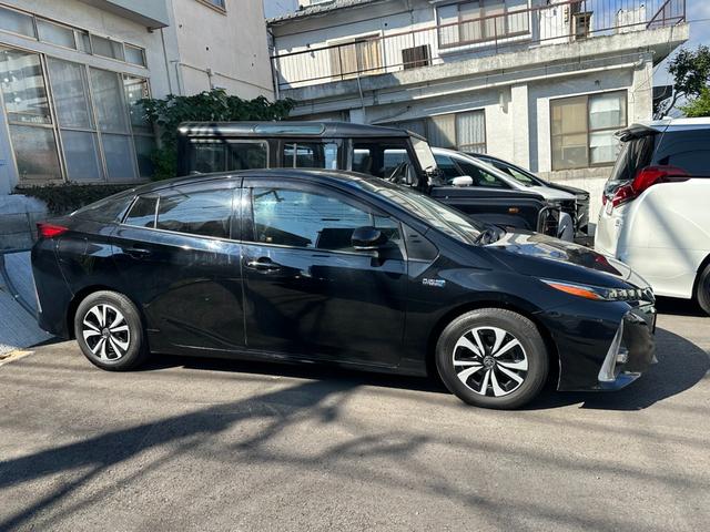 TOYOTA PRIUS PHV S