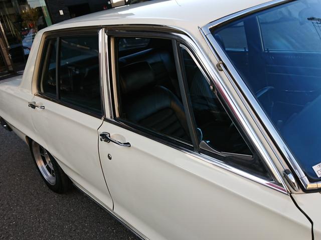 スカイライン 　２０００ＧＴ　ハコスカ　４ドア　記録簿３１年間１８枚あり　４４ｙ分割グリル　４５ｙワンテール　ソレックス　タコ足　デュアルマフラー　ハヤシ１４インチ　チンスポ（15枚目）