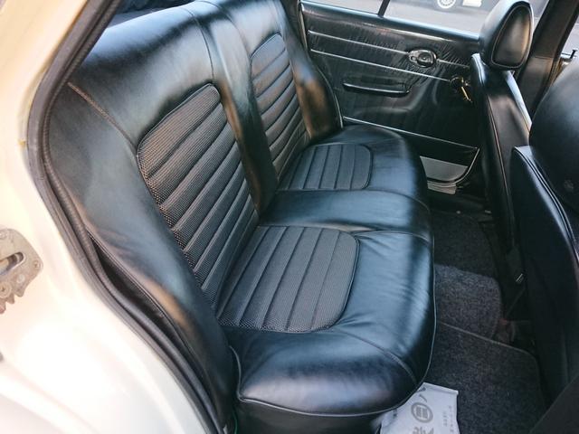 スカイライン 　２０００ＧＴ　ハコスカ　４ドア　記録簿３１年間１８枚あり　４４ｙ分割グリル　４５ｙワンテール　ソレックス　タコ足　デュアルマフラー　ハヤシ１４インチ　チンスポ（26枚目）