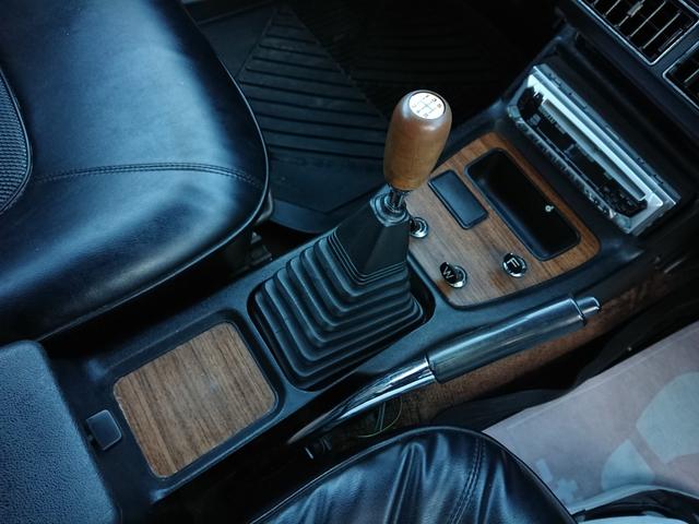 スカイライン 　２０００ＧＴ　ハコスカ　４ドア　記録簿３１年間１８枚あり　４４ｙ分割グリル　４５ｙワンテール　ソレックス　タコ足　デュアルマフラー　ハヤシ１４インチ　チンスポ（41枚目）