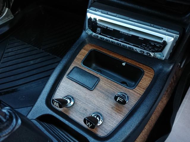 スカイライン 　２０００ＧＴ　ハコスカ　４ドア　記録簿３１年間１８枚あり　４４ｙ分割グリル　４５ｙワンテール　ソレックス　タコ足　デュアルマフラー　ハヤシ１４インチ　チンスポ（42枚目）