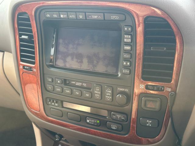 ランドクルーザー１００ ＶＸリミテッド　４．２Ｌディーゼルターボ　ＳＲ　純正ナビ　ウッドコンビステア　純正アルミホイール　シートカバー　クルーズコントロール　電動格納ドアミラー　ヘッドライトウォッシャー（22枚目）