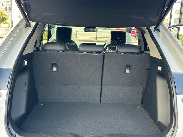 ヴェゼル ｅ：ＨＥＶ　Ｚ　ホンダコネクトｆｏｒＧａｔｈｅｒｓ＋ナビ装着用ＰＫＧ　ホンダセンシング　電動テールゲート　Ｂカメラ　ＢＳＭ　パークセンサー　アダプティブクルコン　コンビシート　ステア＆シートヒーター　１８ｉｎＡＷ（27枚目）