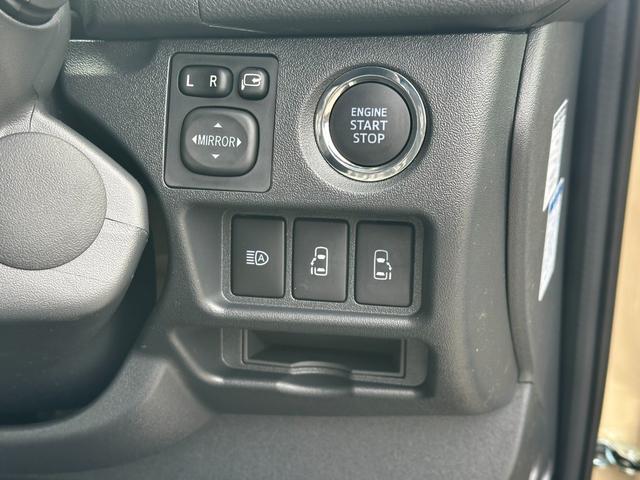 ハイエースバン ロングスーパーＧＬ　２．８Ｌディーゼル　ＯＰアースカラーＰＫＧ　両側電動スライドドア　全周囲カメラ　デジタルミラー　ＬＥＤヘッドランプ　ＯＰ１５ｉｎＡＷ　寒冷地仕様　アクセサリーコンセント　セーフティセンス　スマートキー（18枚目）