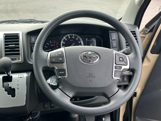 ハイエースバン ロングスーパーＧＬ　２．８Ｌディーゼル　ＯＰアースカラーＰＫＧ　両側電動スライドドア　全周囲カメラ　デジタルミラー　ＬＥＤヘッドランプ　ＯＰ１５ｉｎＡＷ　寒冷地仕様　アクセサリーコンセント　セーフティセンス　スマートキー（20枚目）