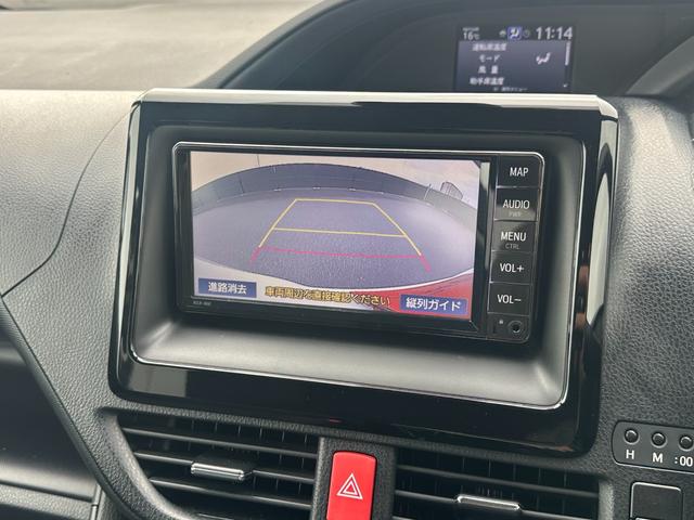 ノア X サイドリフトアップチルトシート車 インテリジェントクリアランスソナー 両側電動スライドドア スマートキー 純正ナビ Bカメラ セーフティセンス パーキングサポートブレーキ LEDヘッドライト&フォグ(15枚目)