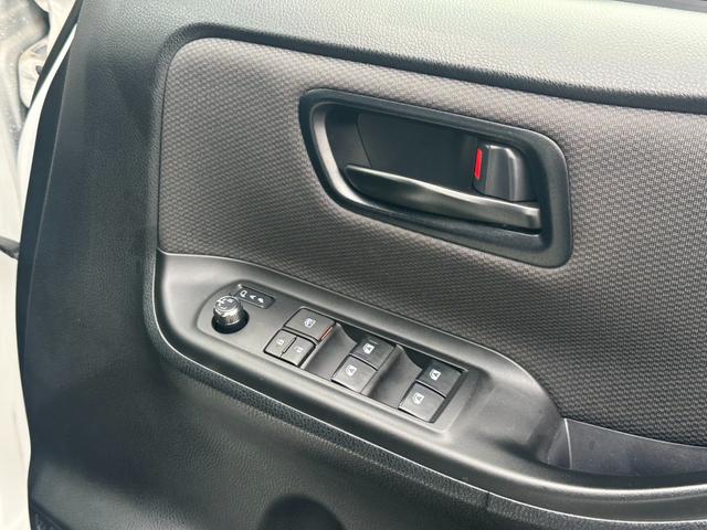 ノア X サイドリフトアップチルトシート車 インテリジェントクリアランスソナー 両側電動スライドドア スマートキー 純正ナビ Bカメラ セーフティセンス パーキングサポートブレーキ LEDヘッドライト&フォグ(26枚目)