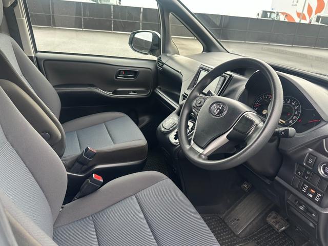 ノア X サイドリフトアップチルトシート車 インテリジェントクリアランスソナー 両側電動スライドドア スマートキー 純正ナビ Bカメラ セーフティセンス パーキングサポートブレーキ LEDヘッドライト&フォグ(27枚目)