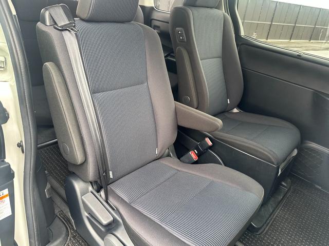 ノア X サイドリフトアップチルトシート車 インテリジェントクリアランスソナー 両側電動スライドドア スマートキー 純正ナビ Bカメラ セーフティセンス パーキングサポートブレーキ LEDヘッドライト&フォグ(28枚目)