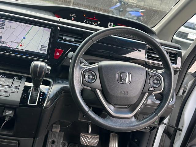 ステップワゴンスパーダ スパーダ・クールスピリット　ホンダセンシング　７人乗　リアエンターテイメント　９型ナビＴＶ　ＴＥＩＮ車高調　無限フロントスポイラー　社外１８ｉｎＡＷ　両側電動スライドドア　ホンダセンシング　ハーフレザーシート　Ｂカメラ　ＥＴＣ　ＬＥＤヘッドランプ（27枚目）