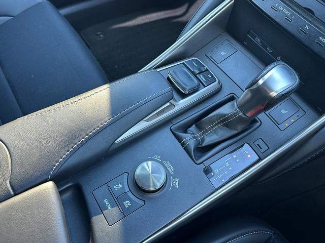 ���ʐ^�����ł͂��̎Ԃ̑f���炵����`������܂���I���񓖓X�֑������^�щ������I���ۂɌ��āA�G��Α喞���ԈႢ�i�V�ł���