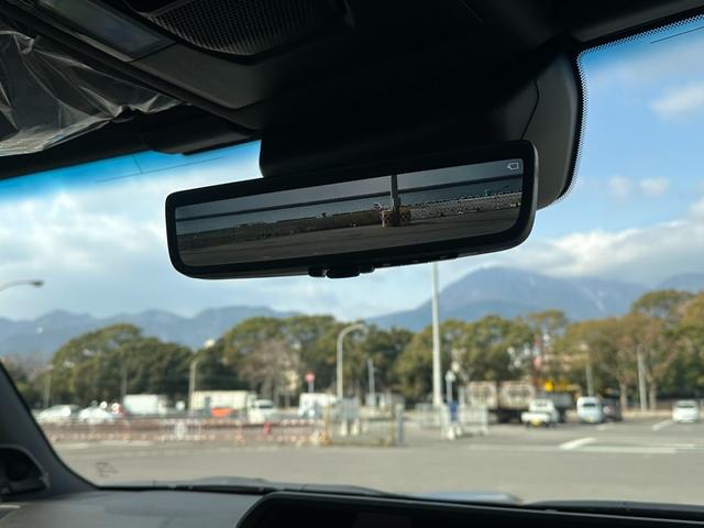 ランドクルーザー２５０ ＺＸ　ＳＲ　ＪＢＬサウンド　トヨタチームメイト　おくだけ充電　ＨＵＤ　ＢＳＭ　全周囲カメラ　デジタルミラー　パワーバックドア　茶革　ベンチレーションシート　ルーフレール　アクセサリーコンセント　寒冷地仕様（19枚目）