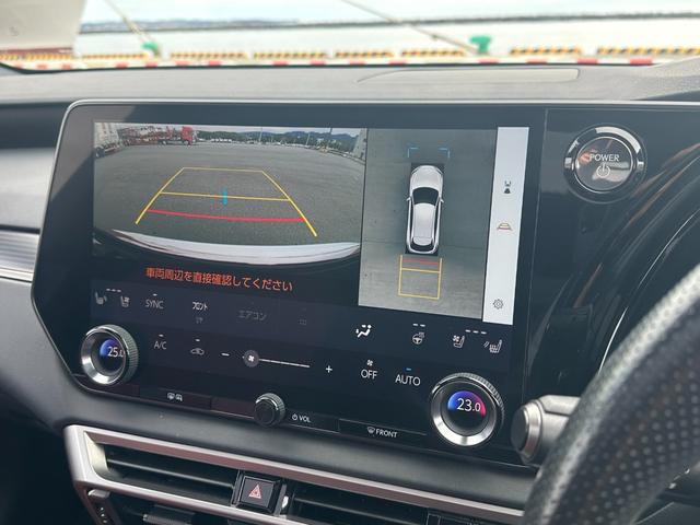 ＲＸ ＲＸ５００ｈ　Ｆスポーツパフォーマンス　パノラマＳＲ　マークレビンソン　ＯＰオレンジキャリパー　ルーフレール　輻射ヒーター　寒冷地仕様　デジタルミラー　おくだけ充電　前後ドラレコ　全周囲カメラ　赤革シート　パワーバックドア　ＨＵＤ　ＢＳＭ（17枚目）