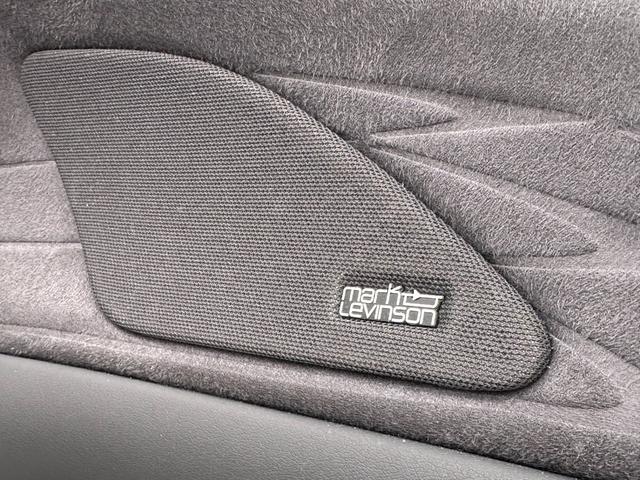 ＲＸ ＲＸ５００ｈ　Ｆスポーツパフォーマンス　パノラマＳＲ　マークレビンソン　ＯＰオレンジキャリパー　ルーフレール　輻射ヒーター　寒冷地仕様　デジタルミラー　おくだけ充電　前後ドラレコ　全周囲カメラ　赤革シート　パワーバックドア　ＨＵＤ　ＢＳＭ（20枚目）