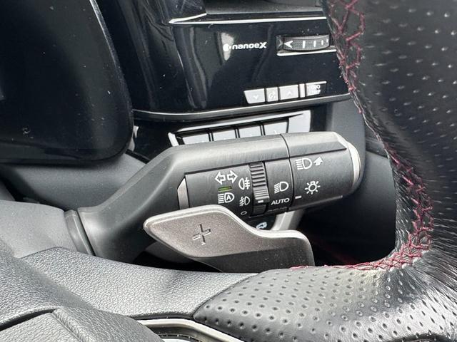 ＲＸ ＲＸ５００ｈ　Ｆスポーツパフォーマンス　パノラマＳＲ　マークレビンソン　ＯＰオレンジキャリパー　ルーフレール　輻射ヒーター　寒冷地仕様　デジタルミラー　おくだけ充電　前後ドラレコ　全周囲カメラ　赤革シート　パワーバックドア　ＨＵＤ　ＢＳＭ（23枚目）