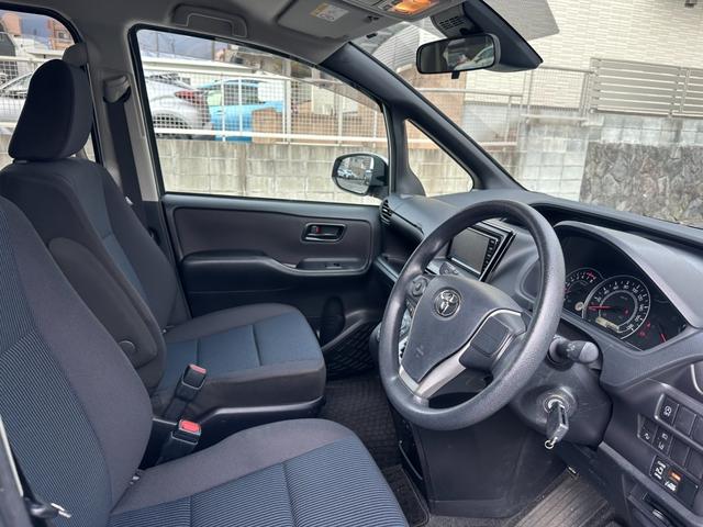 ノア Ｘ　純正ナビＴＶ　バックカメラ　電動スライドドア　トヨタセーフティセンス　専用セカンドシート　ＢｉＢｅａｍＬＥＤヘッドランプ　オートハイビーム　クルーズコントロール　リヤクーラー　アイドリングストップ（28枚目）