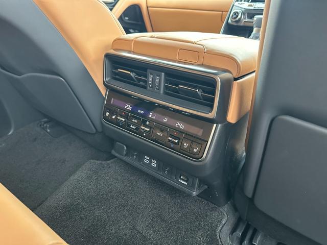 �Ԃ̏ڍׂ₨�X���ɂ��Ă̂��₢���킹�́A�f�������[�����ς�A���͖����d�b�@�O�O�V�W�U�O�S�Q�T�V�X�Q�@����͂��Ă��₢���킹�������B���ЃX�^�b�t���ׂ��������������Ē����܂��B