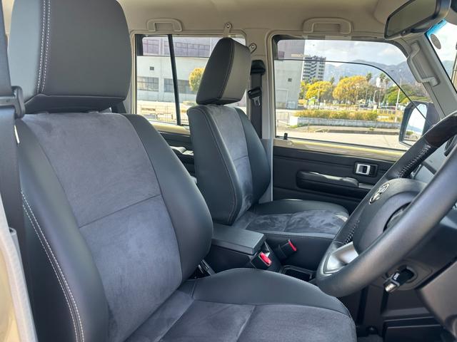 Toyota LAND CRUISER 70 AX 2024 — миниатюра 15