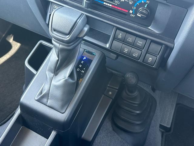 Toyota LAND CRUISER 70 AX 2024 — миниатюра 16