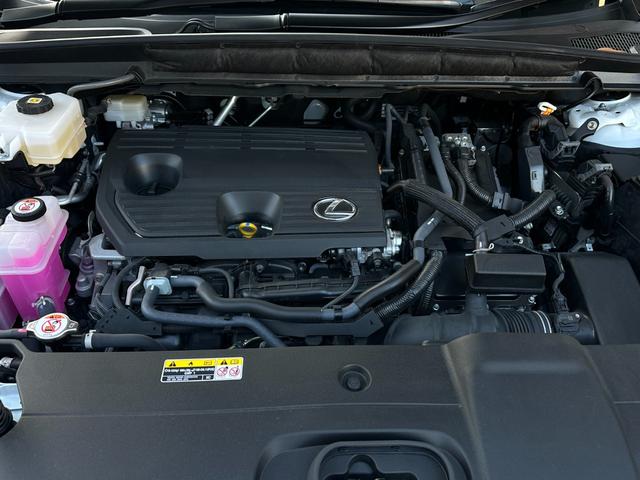 ＲＸ３５０ｈ　バージョンＬ　ＳＲ　モデリスタエアロキット　前後ドラレコ　全周囲カメラ　おくだけ充電　レクサスチームメイト　ＨＵＤ　パワーバックドア　茶革　前後ベンチレーションシート　１４型ナビＴＶ　２１ｉｎＡＷ　三眼フルＬＥＤ（画像35）