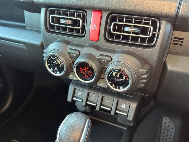 ジムニーシエラ ＪＣ　社外８型ナビＴＶ　Ｂカメラ　ショウワガレージリフトアップキット　ラテラルロッド　社外１６ｉｎＡＷ＆オープンカントリーＲ／Ｔタイヤ　社外テール＆グリル　シートヒーター　マッドフラップ　ブレーキサポート（20枚目）