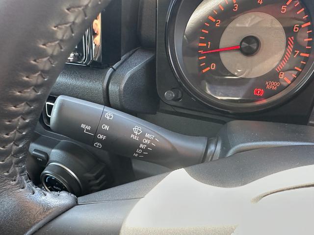 ジムニーシエラ ＪＣ　社外８型ナビＴＶ　Ｂカメラ　ショウワガレージリフトアップキット　ラテラルロッド　社外１６ｉｎＡＷ＆オープンカントリーＲ／Ｔタイヤ　社外テール＆グリル　シートヒーター　マッドフラップ　ブレーキサポート（26枚目）