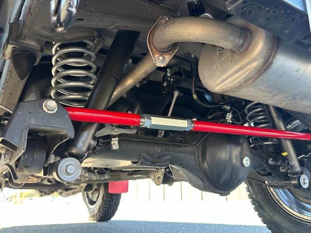 ジムニーシエラ ＪＣ　社外８型ナビＴＶ　Ｂカメラ　ショウワガレージリフトアップキット　ラテラルロッド　社外１６ｉｎＡＷ＆オープンカントリーＲ／Ｔタイヤ　社外テール＆グリル　シートヒーター　マッドフラップ　ブレーキサポート（31枚目）