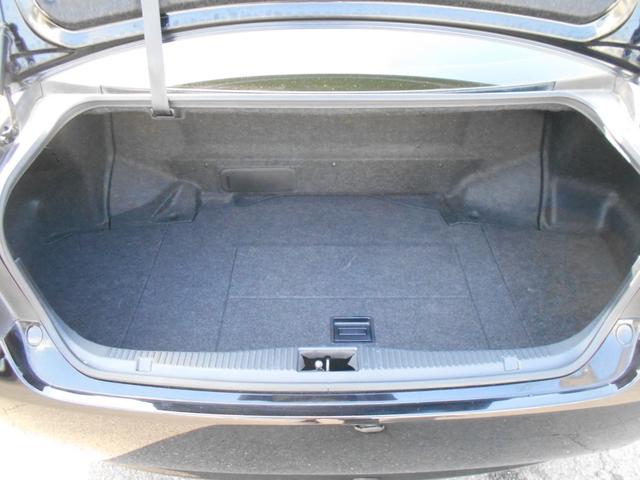 クラウンハイブリッド ロイヤルサルーン　車高調／１８インチアルミホイール／ナビ／バックカメラ／ビルトインＥＴＣ／スマートキー／クルーズコントロール／パワーシート／ディスチャージヘッドランプ／ＬＥＤフォグランプ／シートヒーター（60枚目）