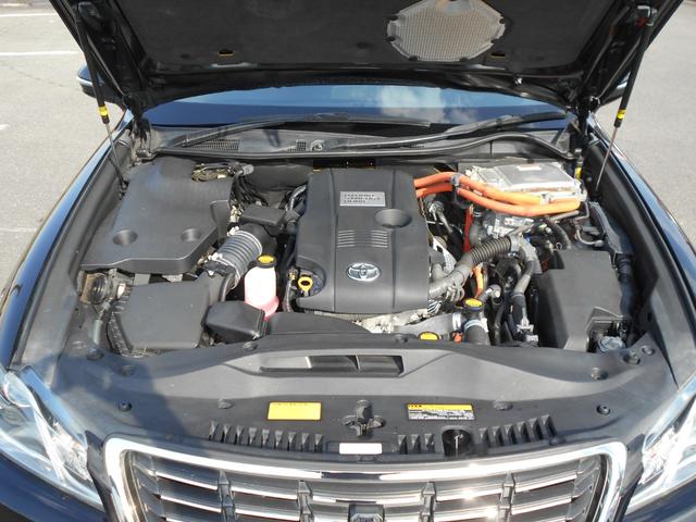 クラウンハイブリッド ロイヤルサルーン　車高調／１８インチアルミホイール／ナビ／バックカメラ／ビルトインＥＴＣ／スマートキー／クルーズコントロール／パワーシート／ディスチャージヘッドランプ／ＬＥＤフォグランプ／シートヒーター（66枚目）