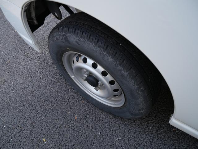 ハイゼットカーゴ スペシャル　エアコン　パワーステアリング　Ｗエアバッグ　アイドリングストップ　ＥＴＣ　ライトレベル調節　ラジオ（11枚目）