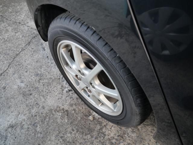 ミライース Ｘ　メモリアルエディション　ＣＤ　キーレスエントリー　電動格納ミラー　エコアイドル搭載車　プライバシーガラス　セキュリティ　記録簿　純正１４インチアルミホイール（11枚目）