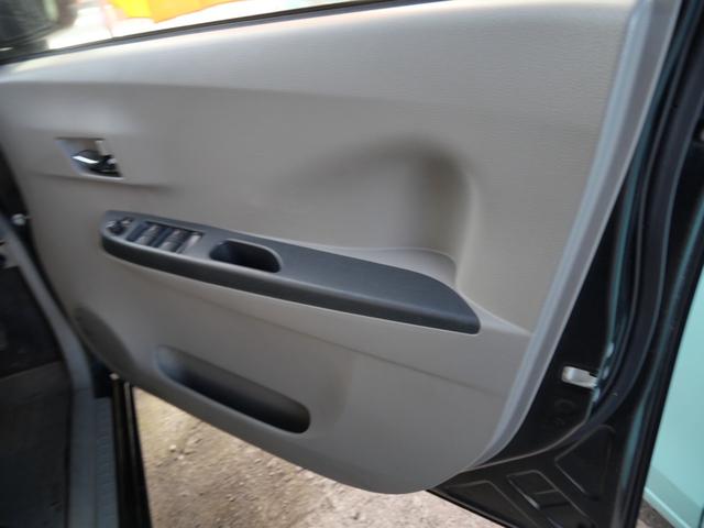 ミライース Ｘ　メモリアルエディション　ＣＤ　キーレスエントリー　電動格納ミラー　エコアイドル搭載車　プライバシーガラス　セキュリティ　記録簿　純正１４インチアルミホイール（12枚目）