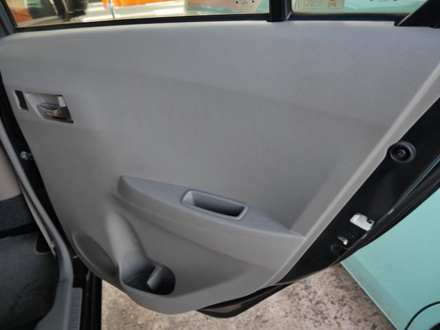 ミライース Ｘ　メモリアルエディション　ＣＤ　キーレスエントリー　電動格納ミラー　エコアイドル搭載車　プライバシーガラス　セキュリティ　記録簿　純正１４インチアルミホイール（13枚目）
