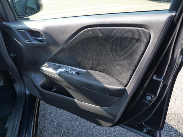 グレイス ＬＸ　ナビ　バックモニター　スマートキー　プッシュスタート　オートエアコン　ＥＴＣ　トラクションコントロール　電動格納ミラー　パワーステアリング（12枚目）