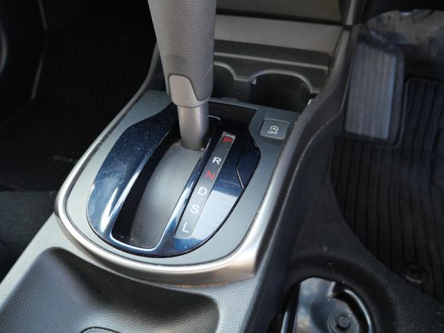 グレイス ＬＸ　ナビ　バックモニター　スマートキー　プッシュスタート　オートエアコン　ＥＴＣ　トラクションコントロール　電動格納ミラー　パワーステアリング（33枚目）